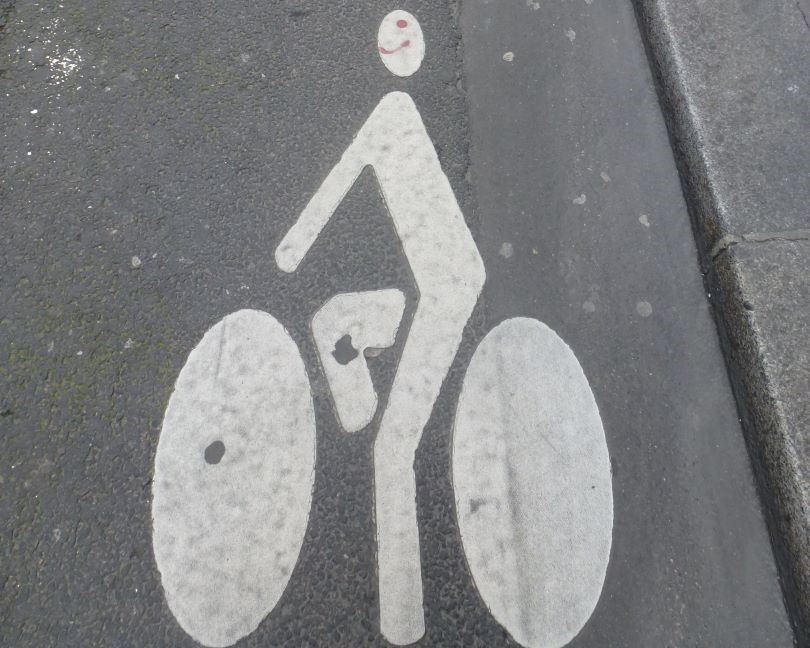 Piktogramm Fahrradfahrer mit Smiley